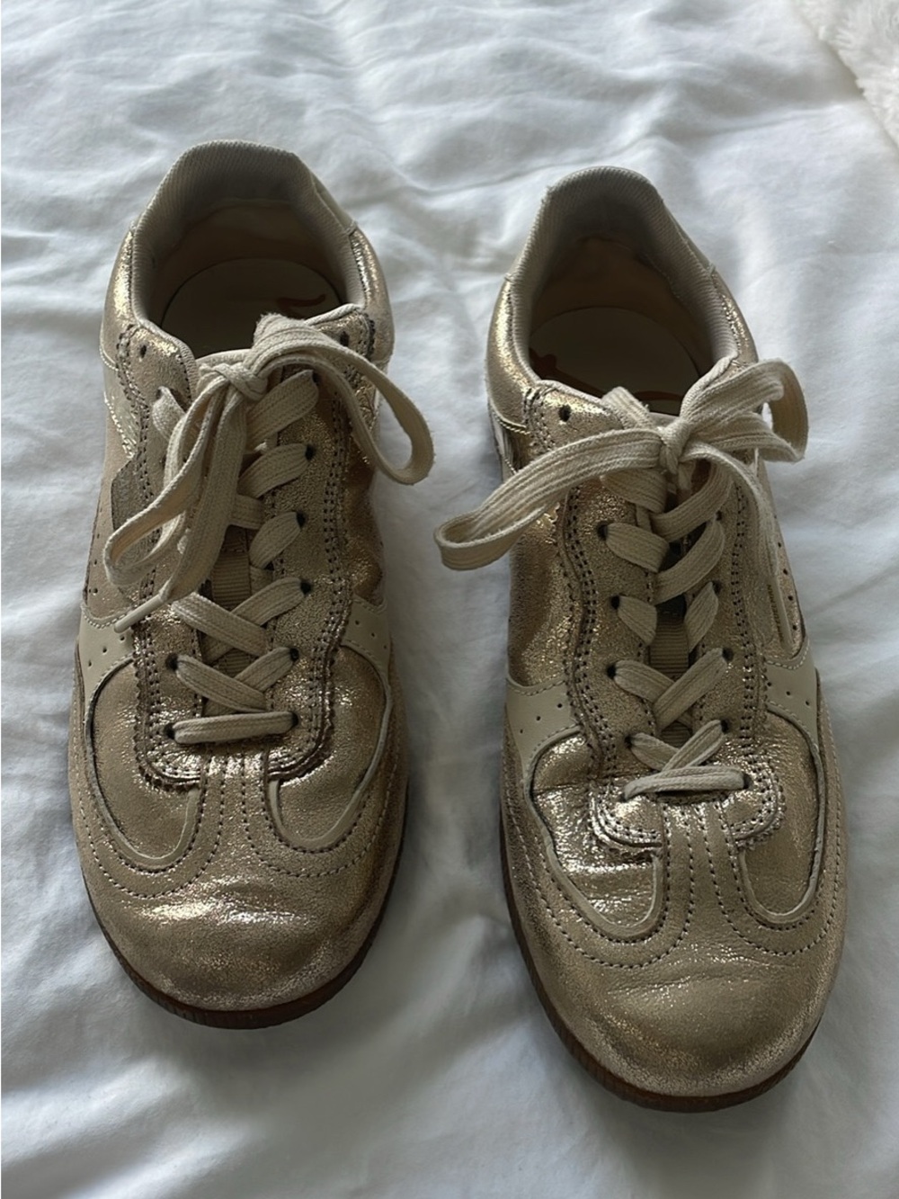 Sam Edelman gold low pro sneakers
